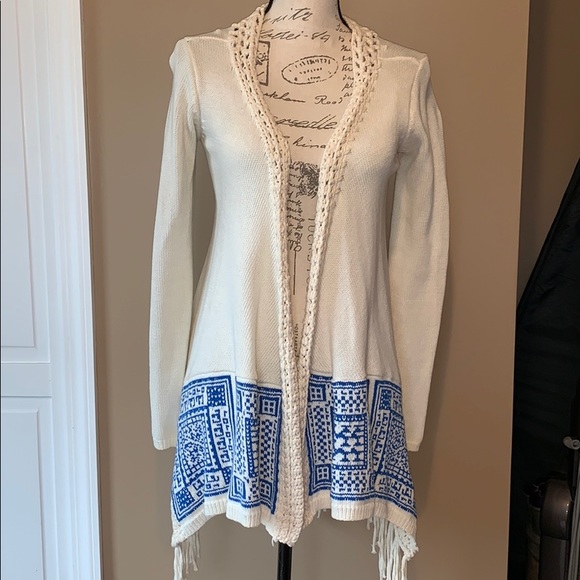 Sweaters - 🛍2/$15. Boho Cardigan
